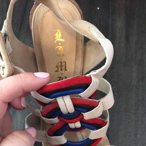 L.A.M.B high heeled Sandals - Picture 3 of 4